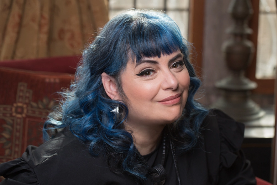 Kolejność czytania książek od Holly Black. Jakie serie warto wziąć pod uwagę?