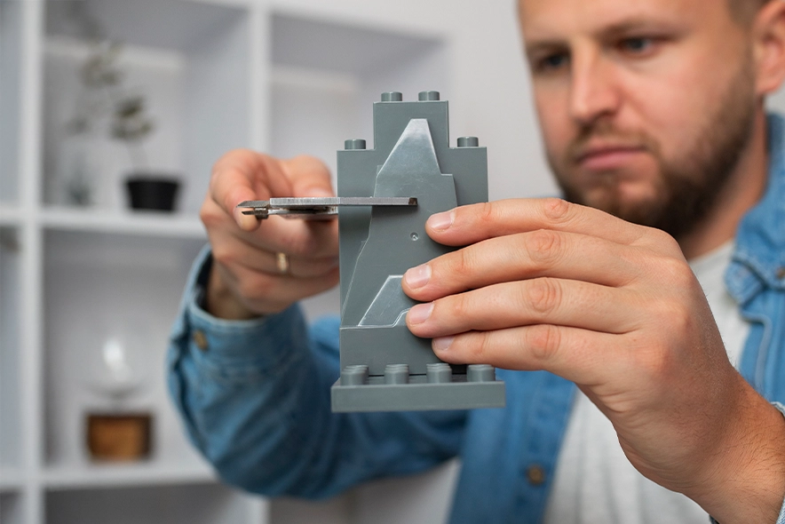Klocki LEGO  - zabawa tylko dla dzieci? 10 powodów, dla których warto je układać!