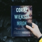 Coraz większy mrok - Colleen Hoover