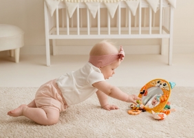 Jolly Baby, Kotek z lusterkiem