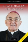 Z pastorałem i humorem