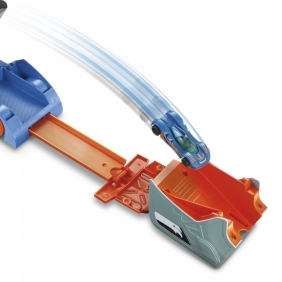 Hot Wheels: Ciężarówka z pętlą + samochodzik
