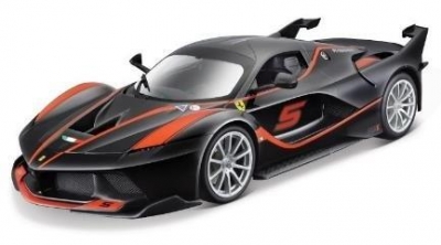 Ferrari FXX K #5 Black 1:18 BBURAGO