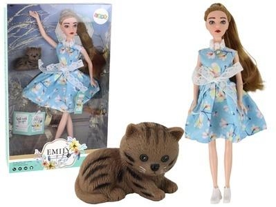 <img src='https://webimage.pl/pics/109/0/d5905679070109.jpg' style='height:440px' /> Lalka Emily Wiosenna