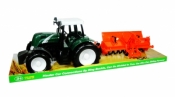 Traktor z maszyną