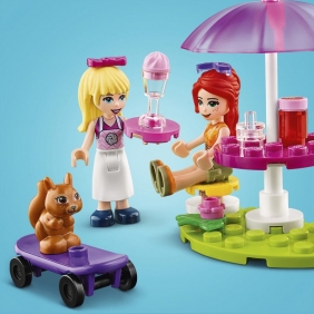 Lego Friends: Parkowa kawiarnia w Heartlake City (41426)