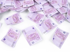 Tuba strzelająca banknotami Partydeco (TUKE80)