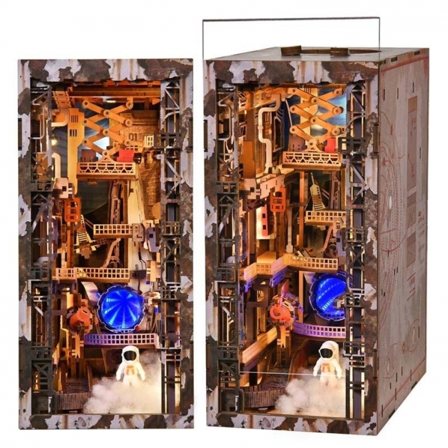 Model Kosmiczna odyseja