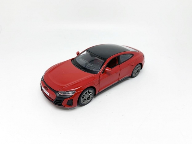 Audi RS E-Tron GT Czerwony światło+dźwięk