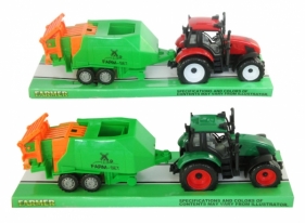 Traktor z maszyną