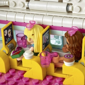 Lego Friends: Samolot z Heartlake City (41429)