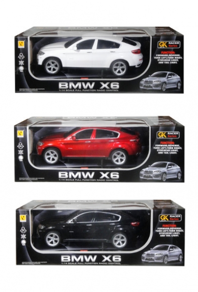 Auto BMW X6 sterowane pilotem