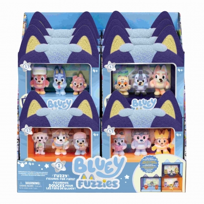 <img src='https://webimage.pl/pics/154/5/d630996195154.jpg' style='height:440px' /> Figurki Bluey Fuzzies Episode 3 sztuki seria 15 mix wzorów BLU19515