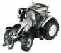 Britains - Traktor Valtra TZ54V (43215)