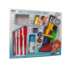 Mikroskop w zestawie