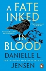 A fate Inked in blood wer. angielska Danielle L. Jensen