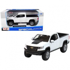 Model kompozytowy Chevrolet Colorado ZR 2017 1/27 (31517)