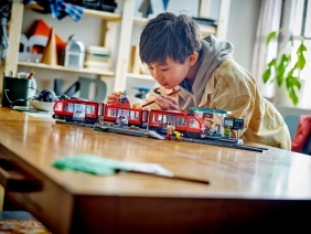 Lego City 60423, Tramwaj miejski ze stacją