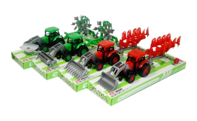 Traktor z maszyną