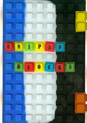Notes silikonowy A5 Unipap Blocks w kratkę 100 kartek niebiesko-biało-czarny - <br />