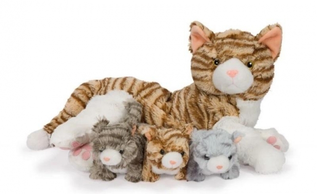 <img src='https://webimage.pl/pics/205/7/d8718274257205.jpg' style='height:440px' /> Kocia mama z 3 młodymi kotkami