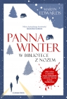  Panna Winter w bibliotece z nożem