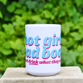 Kubek duży (440 ml) – Hot girls read books (niebieski)