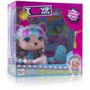 Vip Pets April, Traveller