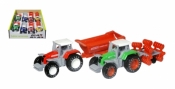 Traktor z przyczepą