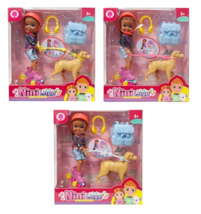 Lalka z rolkami, psem i innymi akcesoriami