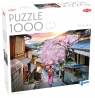  Puzzle 1000: Kobieta spacerująca po Kioto