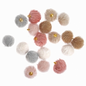 Zawieszki futerkowe 18szt