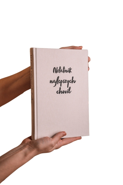 <img src='https://webimage.pl/pics/300/3/d9788395943300.jpg'>