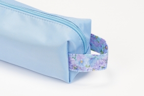 Piórnik saszetka Oxford Flowers - jasnoniebieska