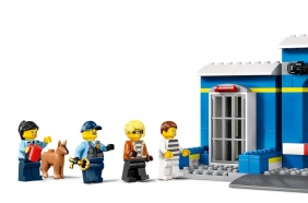 LEGO City: Posterunek policji - pościg (60370)