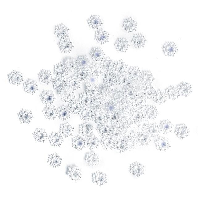 Konfetti śnieżynki opalizujące 9mm błękitne 80szt