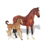 BREYER Koń ze źrebakiem Bay Warmblood (62033)