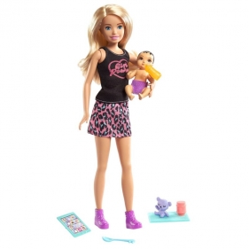 Barbie Skipper: lalka opiekunka dziecięca z bobasem + akcesoria (GRP10/GRP13)