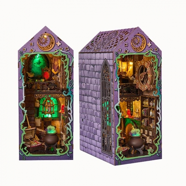 <img src='https://webimage.pl/pics/344/2/d6928996592344.jpg' style='height:440px' /> Puzzle 3D Chata mistycznego czarodzieja