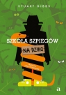 Szkoła szpiegów na dziko Stuart Gibbs
