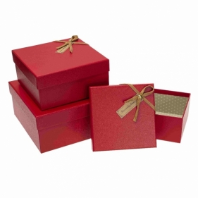 Pudełko kwadrat z kokardą 3szt czerwony ROZETTE