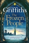 The Frozen People wer. angielska Elly Griffiths
