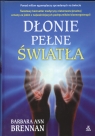 Dłonie pełne światła