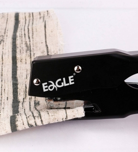 Zszywacz EAGLE TYST871 nożycowy SaveForce 24/6 – 25 kartek