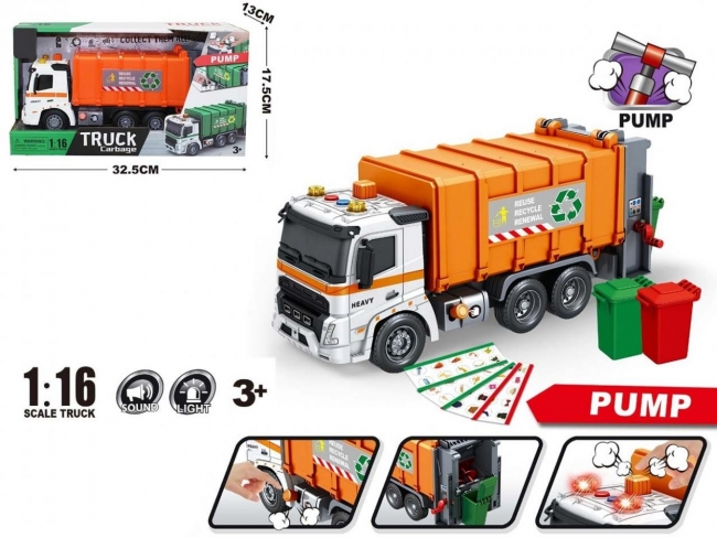 <img src='https://webimage.pl/pics/383/9/d5903631499012.jpg' style='height:440px' /> Auto Śmieciarka 1:16 światło dźwięk open box rozm