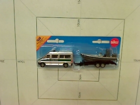 Siku 16 - Policyjny transporter z łodzią - Wiek: 3+ (1638)