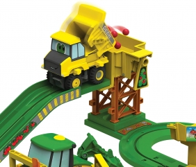 Tor Magiczna farma John Deere (46940)