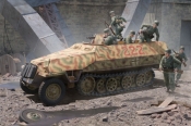 Model plastikowy Sd.Kfz 251D 1/16 (00942)