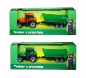 Traktor z przyczepą
