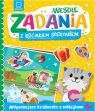 Wesołe zadania z kociakiem bystrzakiem. Aktywizująca książeczka z naklejkami Katarzyna Łanocha